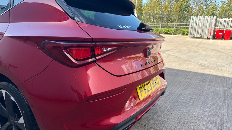 CUPRA Leon 1.5 eTSI V1 5dr DSG Petrol Hatchback